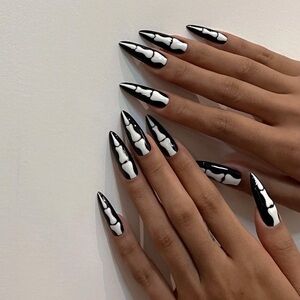Halloween style Beautiful Press-on Nails for women